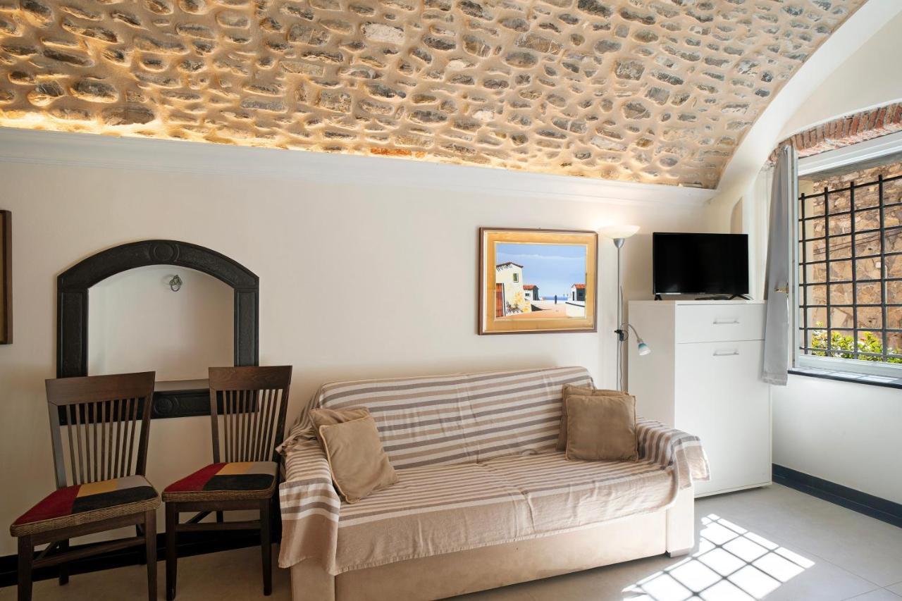 Ferienwohnung La Credenza, Borgo Dei Pescatori Cervo Exterior foto